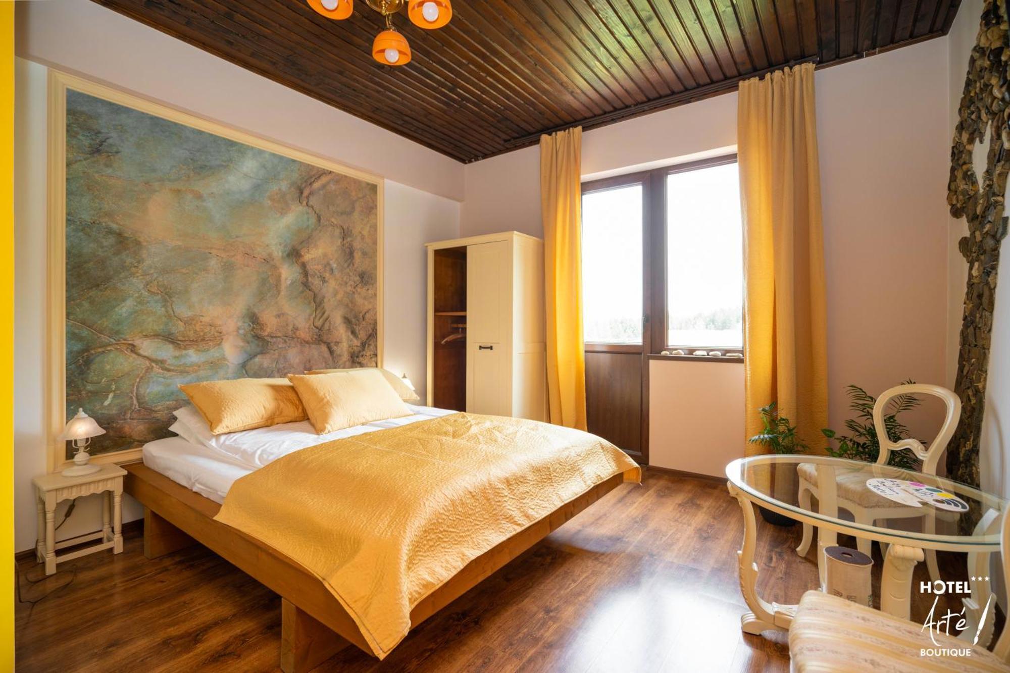 Art'E Boutique Rooms BaileTusnad Esterno foto