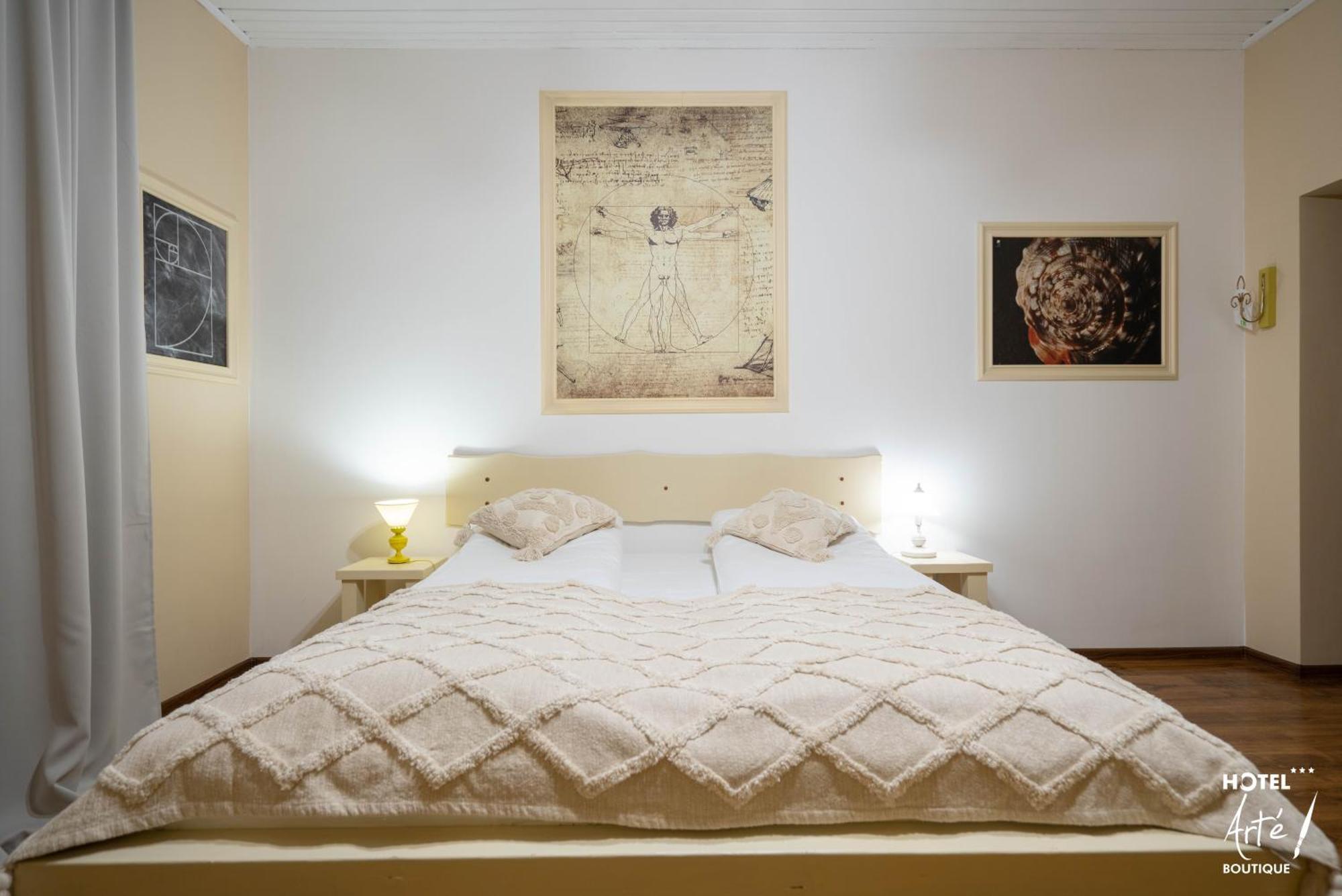 Art'E Boutique Rooms BaileTusnad Esterno foto